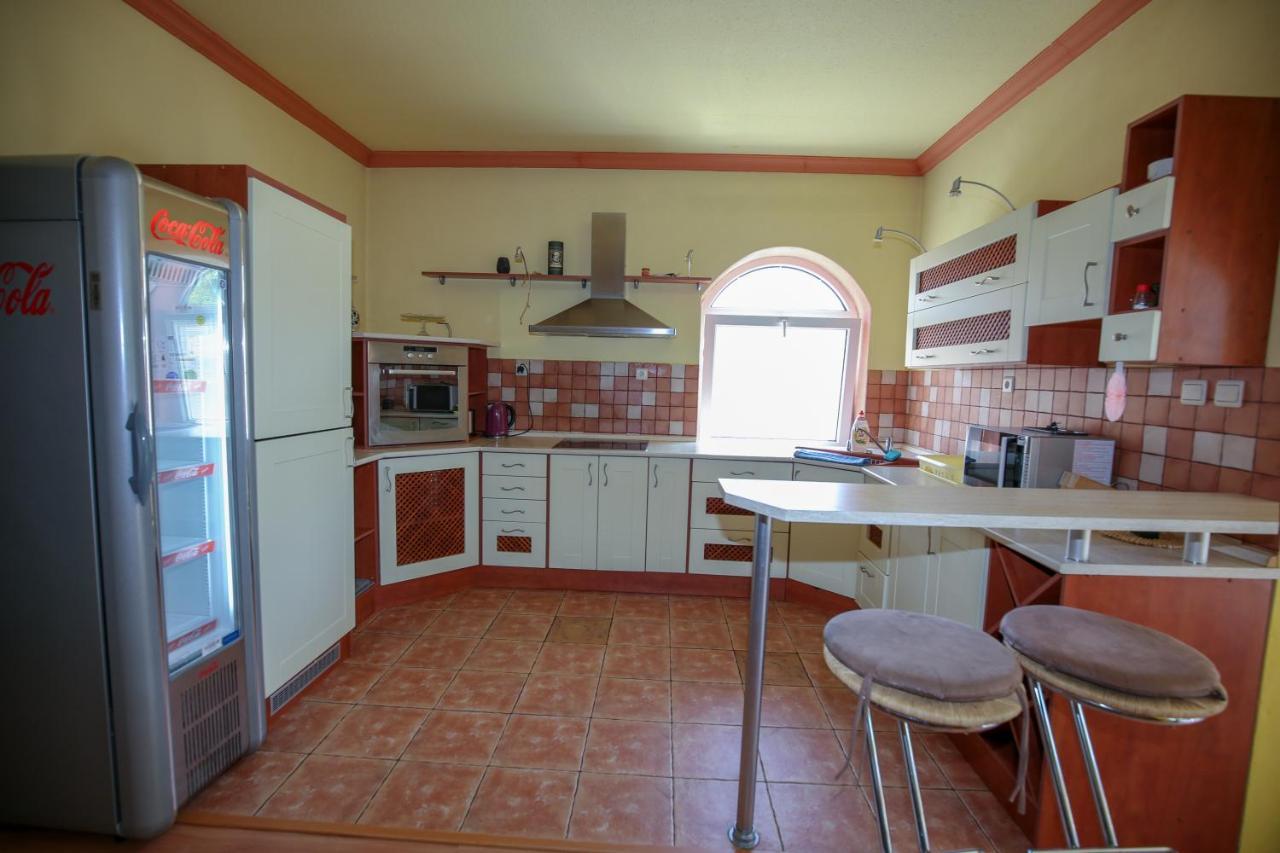Villa Ametyst Sturovo Luaran gambar